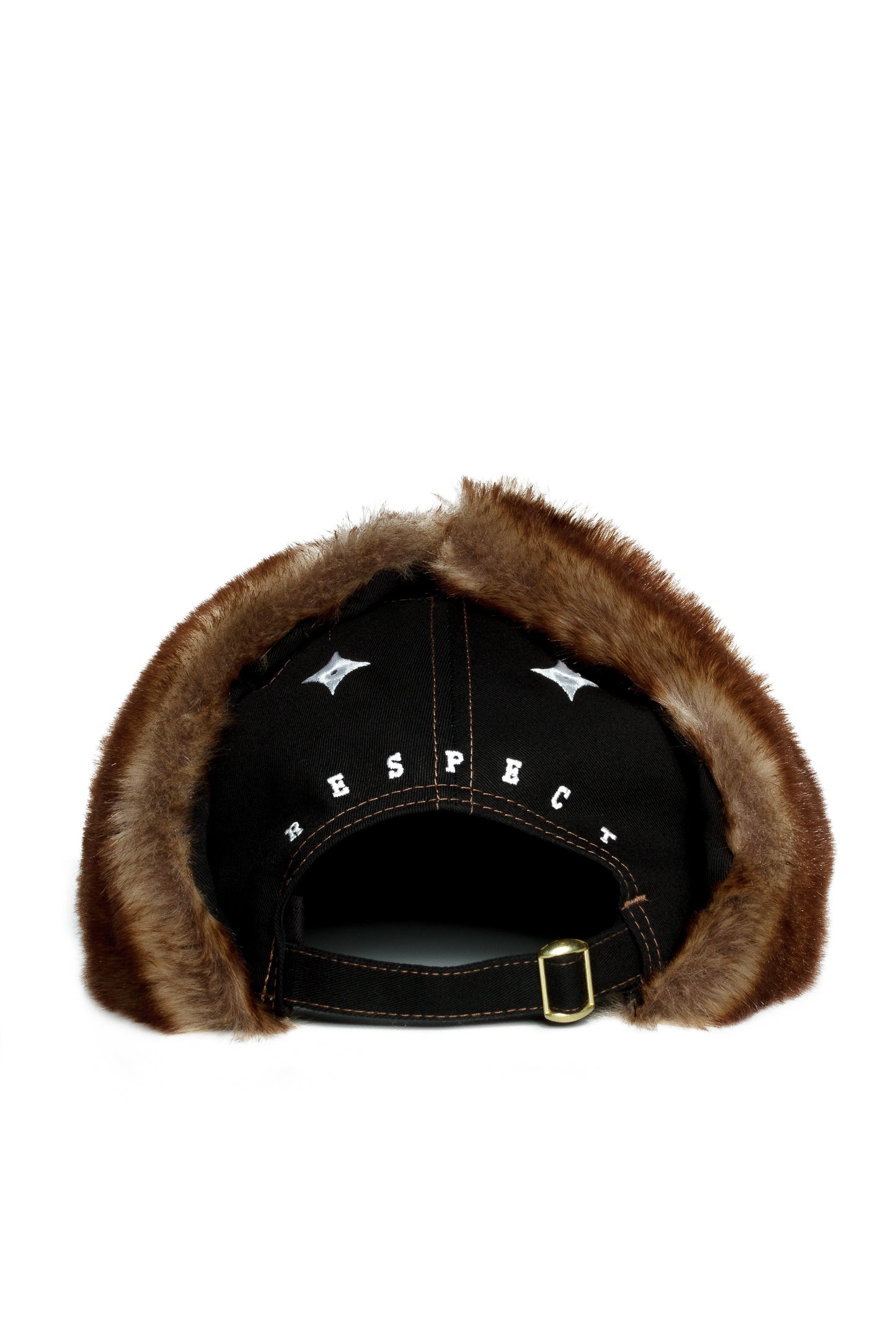 CAP WITH FUR